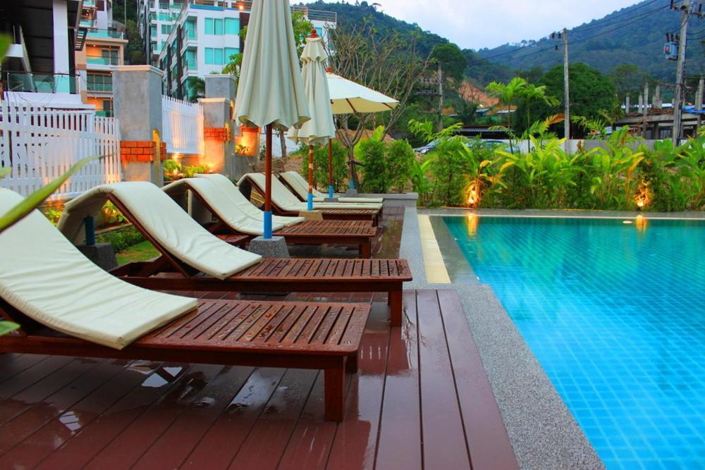 Kalim Beach Place Patong Exterior photo