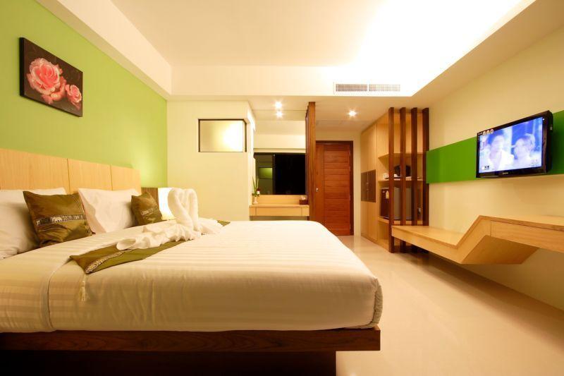 Kalim Beach Place Patong Exterior photo