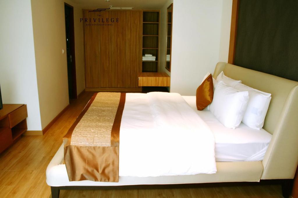 Kalim Beach Place Patong Room photo